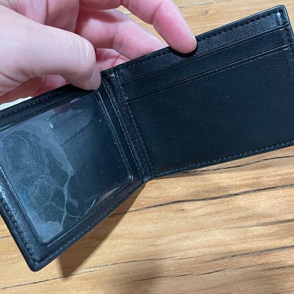 Men’s Coach Mini Bifold Wallet Like New - Picture 2 of 4